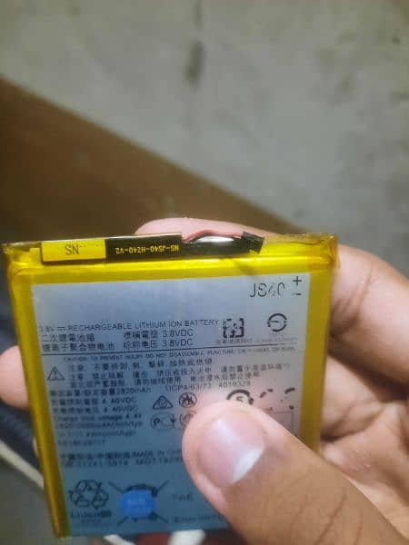 moto z3 play battery 0