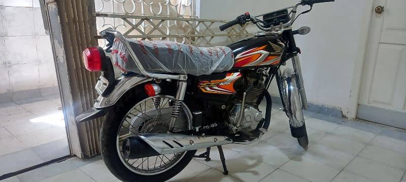 2022 Honda 125 karachi number 1