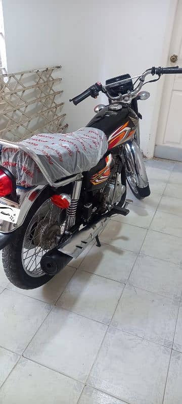 2022 Honda 125 karachi number 3