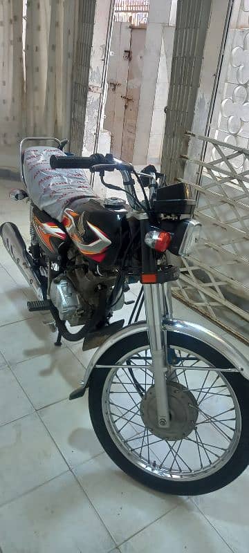 2022 Honda 125 karachi number 4