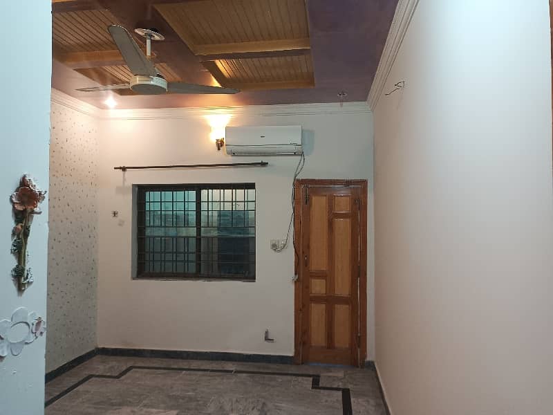 three bedroom upper portion need and clean for rent demand 85000 5