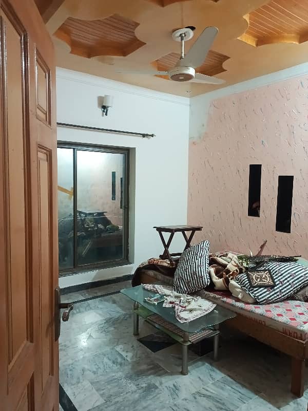 three bedroom upper portion need and clean for rent demand 85000 11