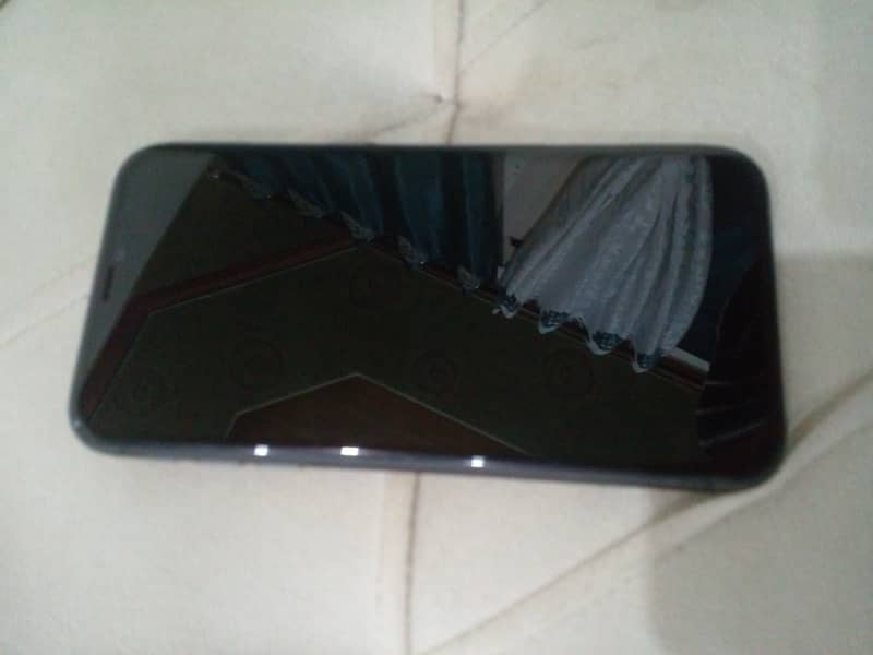 i phone 11 F/U 128 gb 1