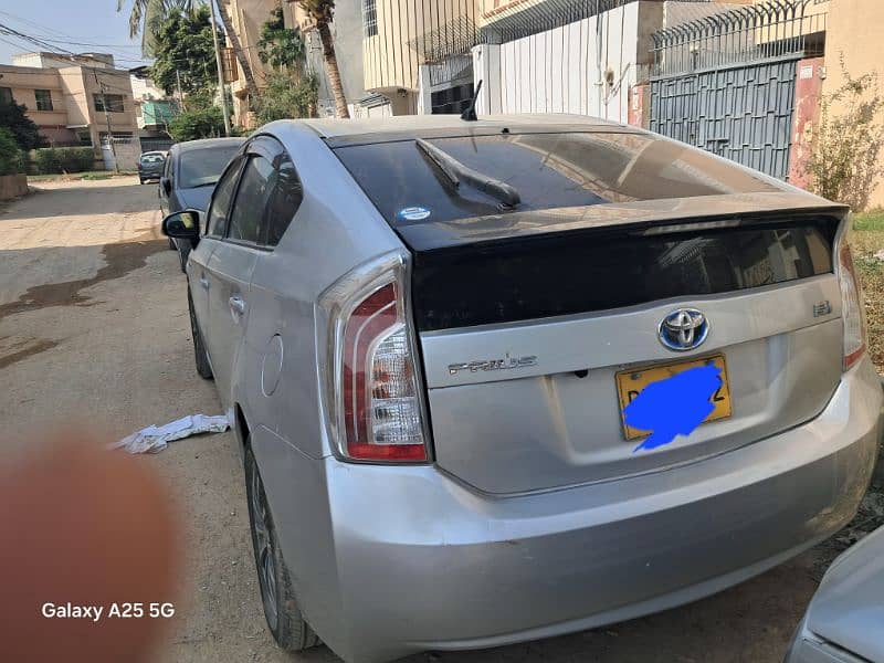 Toyota Prius 2012 1