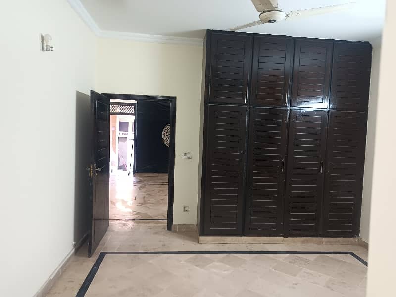 photo bedroom ground portion for rent demand 85000 Prime location 1