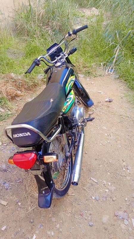 Honda CD 70 Applied 5