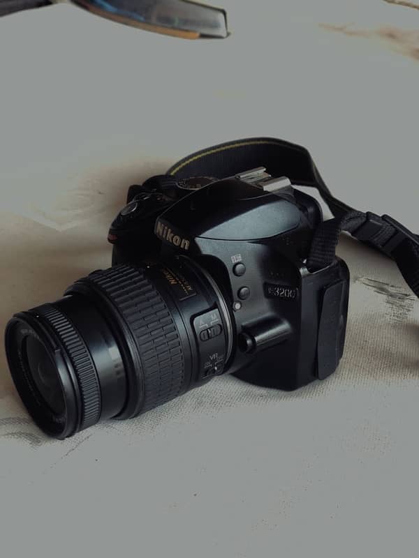 Nikon D-3200 3