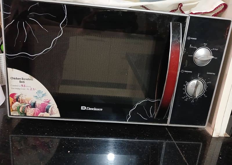 Dawlance microwave oven 1