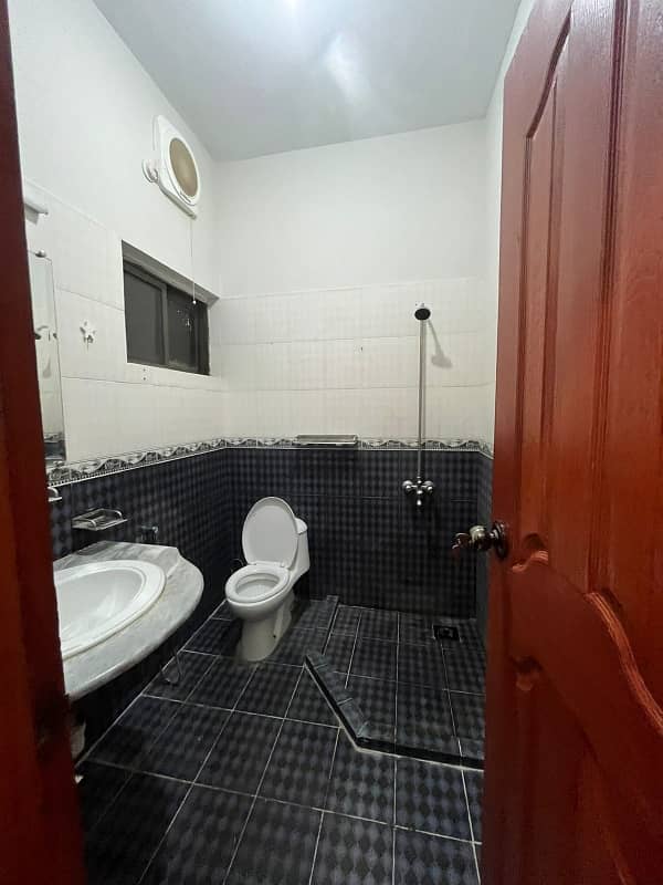 Sippered gate three bedroom A proportion for rent demand 150 000 One Canal 9