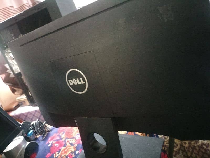 Dell monitor 20" not opened not repaired 3