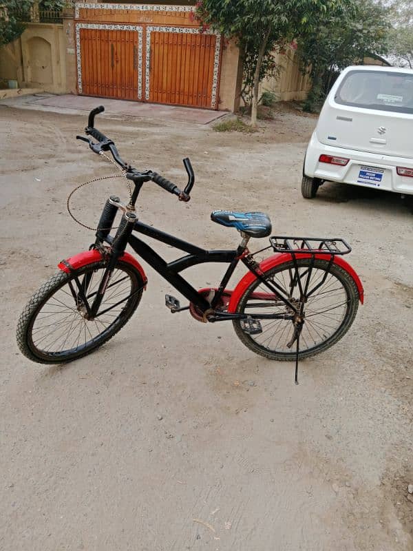 full jenvone steel . black and red paint . made in pakistan. some scratch 2