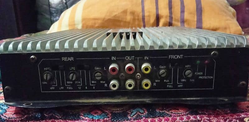 original Dellson 4 channels car amplifier 4800 watts DL-77 1