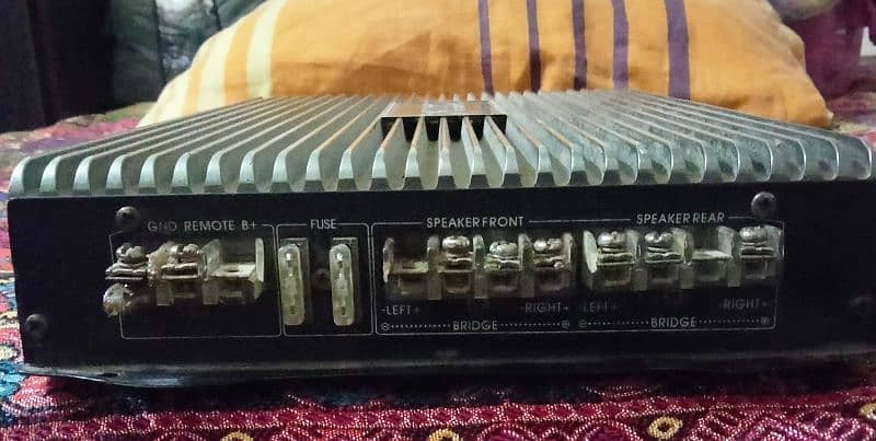 original Dellson 4 channels car amplifier 4800 watts DL-77 2