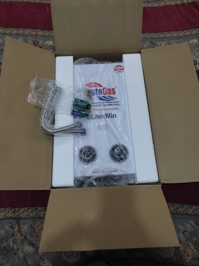 Insta company gas geaser box packed 1