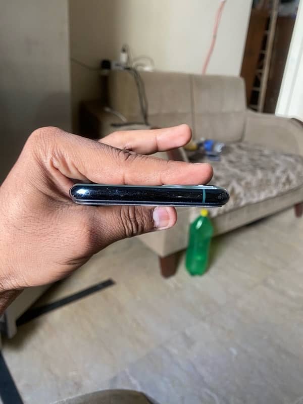 IPhone 11 Pro Max 7