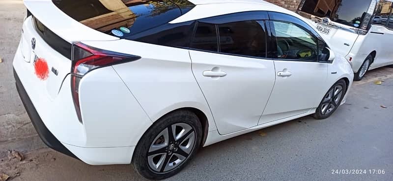 Toyota Prius 2017/2020 3