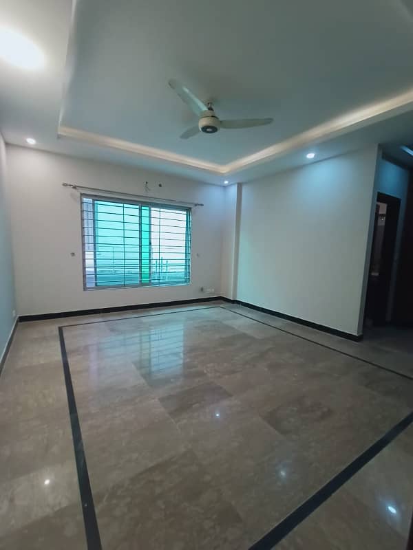 Kanal Upper Portion With Gass Available For Rent In Bahria Enclave Islamabad 4