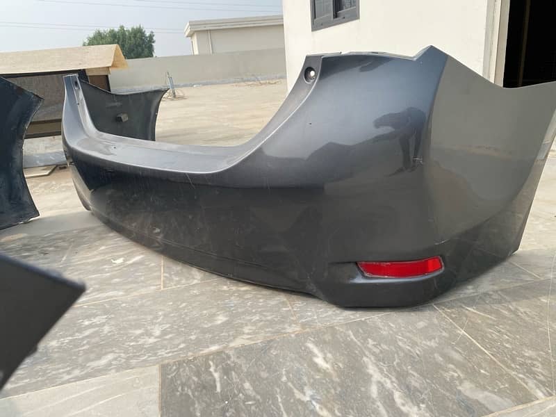 Toyota Corolla Front Bumper Back Bumper 2019 genuin 2