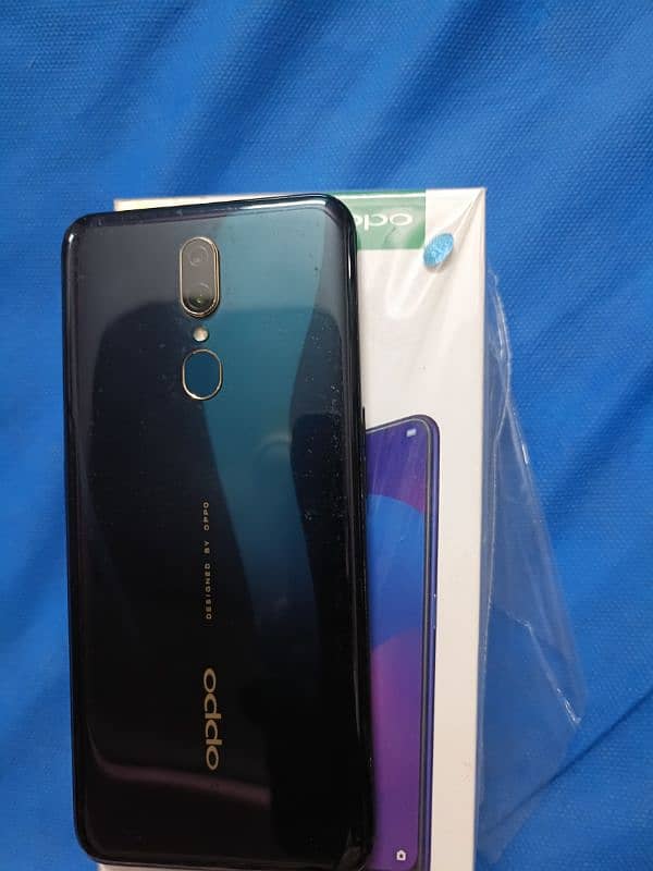 OPPO F11 0