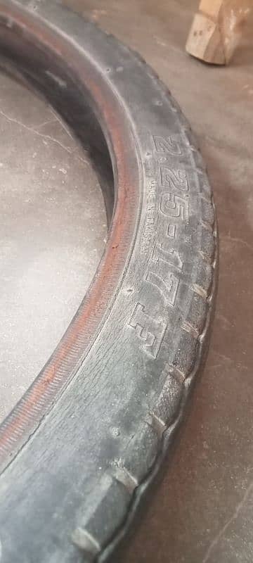 tyre available hai 2