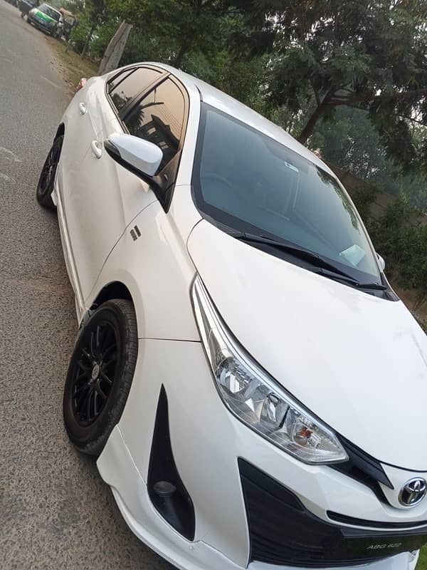 Toyota Yaris GLI CVT 2020 3