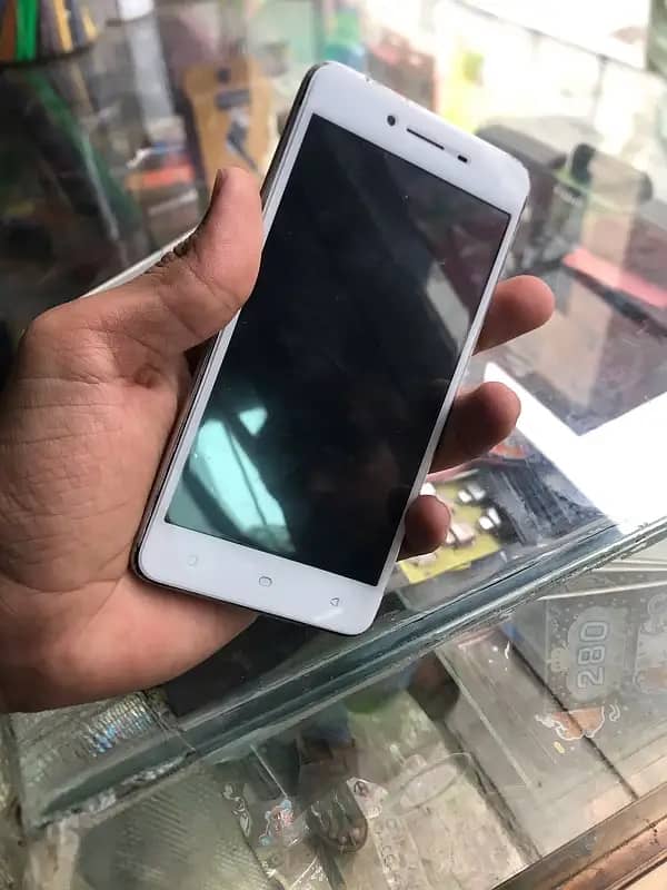 oppo A37 2RAM 16GB exxange posible 2