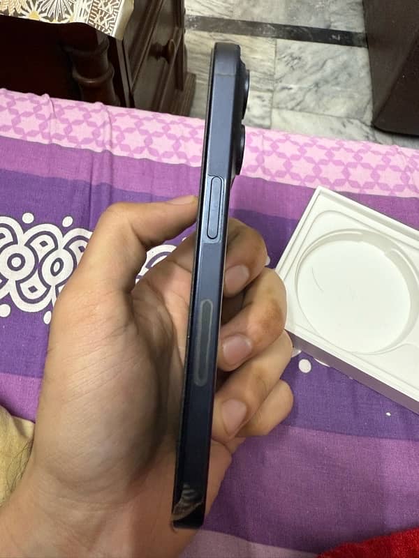 Iphone 15 Pro Non PTA 256gb Blue 9