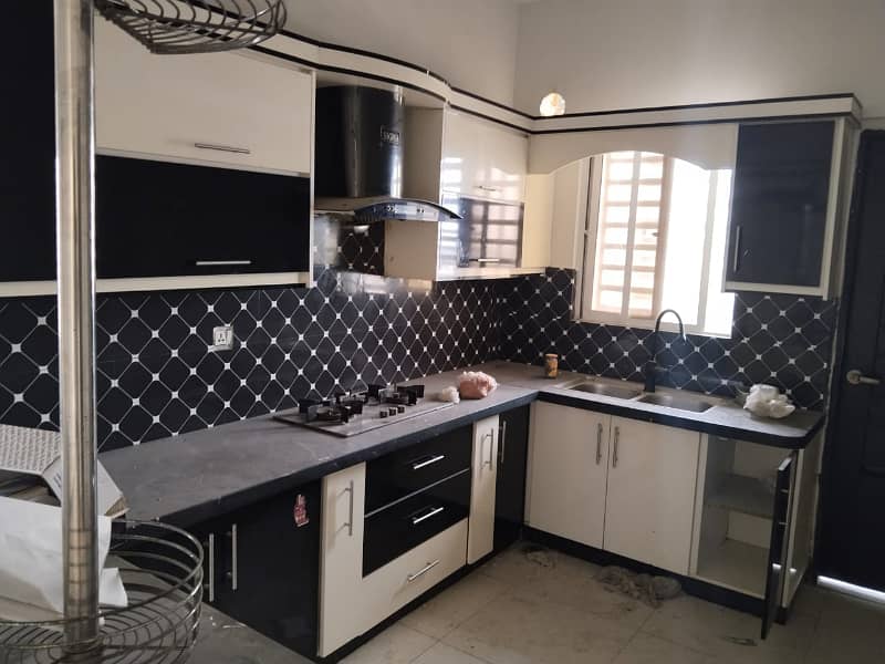 4 Bed Room Just Like Brand New Apartment For Rent 18