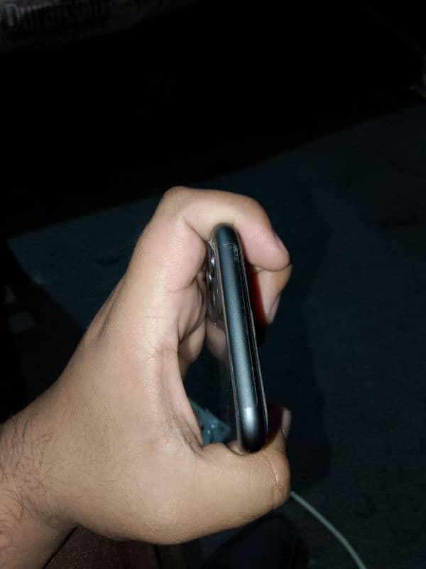 iPhone 11 (64gb GV)10/10 Rawalpindi Saddar 5