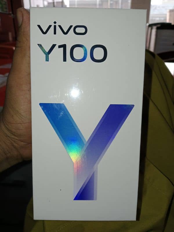 vivo y100 8/256 0