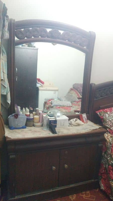 Bed and dressing table 1