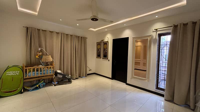 22 MARLA CORNER TOP OF LINE ULTRA MODERN DESIGN BUNGALOW FOR SALE IN DHA PHASE 7 25