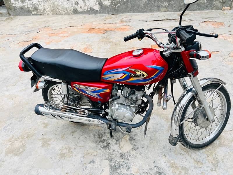 honda 125 united 10/10 condition one hand used 2022 model 1