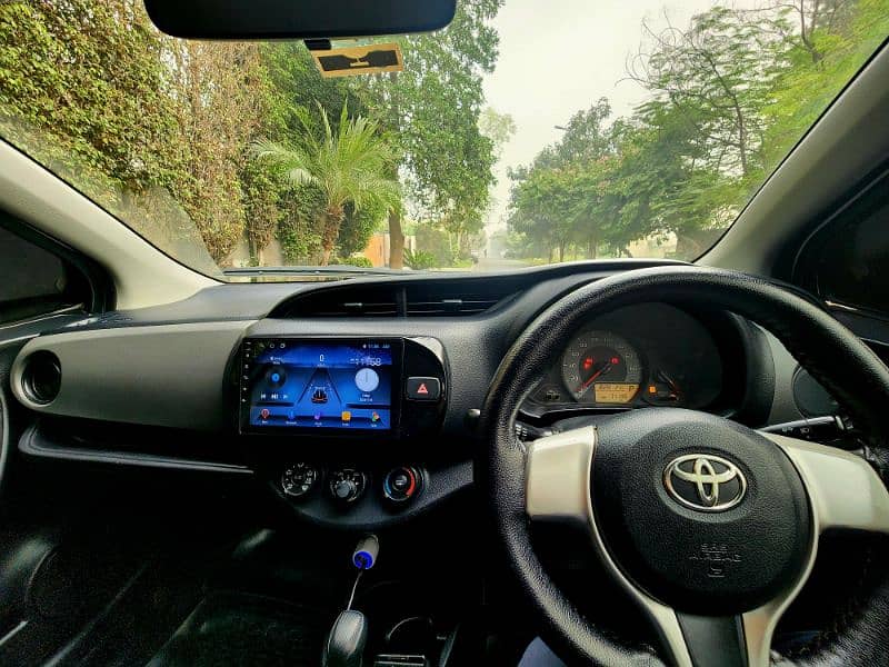 Toyota Vitz 2014 5