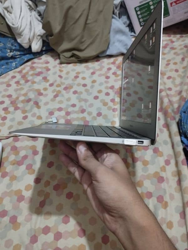 MACBOOK AIR 2015 11 INCH 2