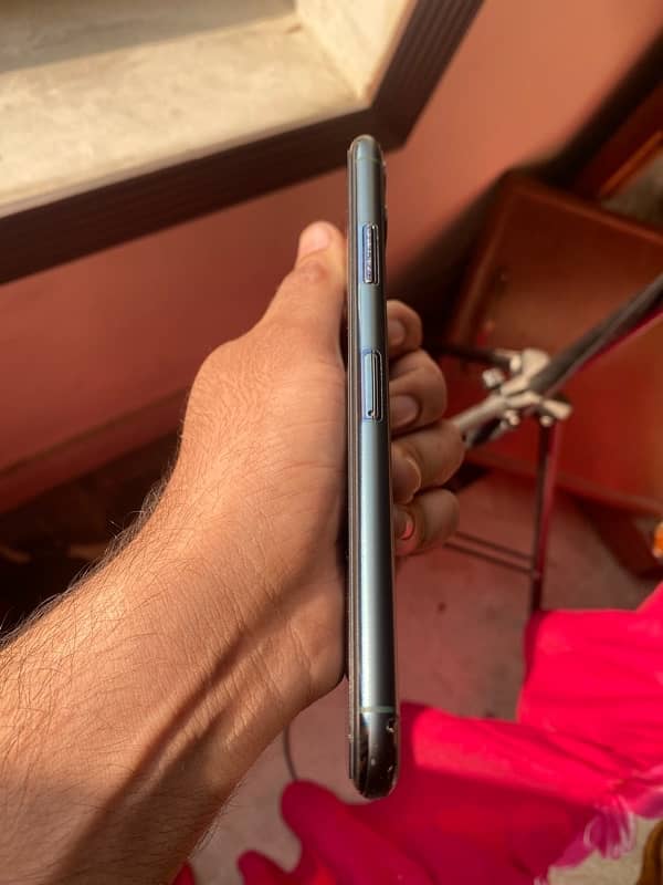 iphone 11 pro max non pta 4