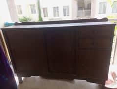 Sideboard/cabinet/