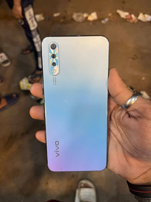 vivo S1 0