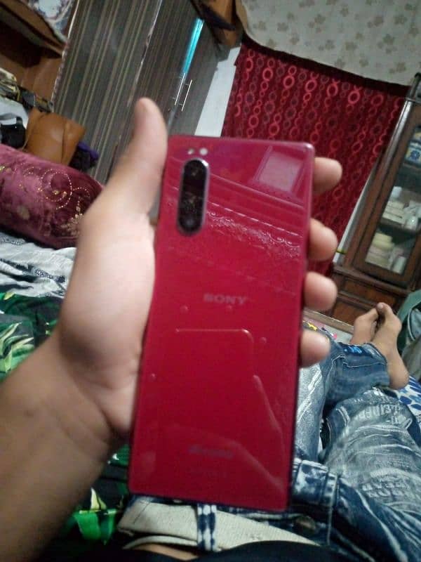 Sony Xperia 5 mark 2 red 10/10condition finger not working 0