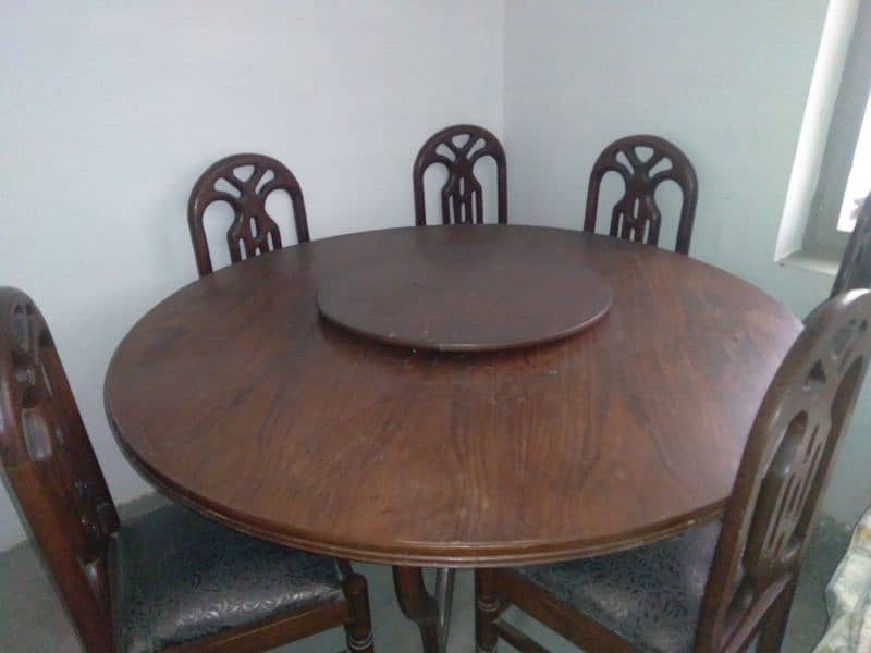 Dining table with 6 chairs 0