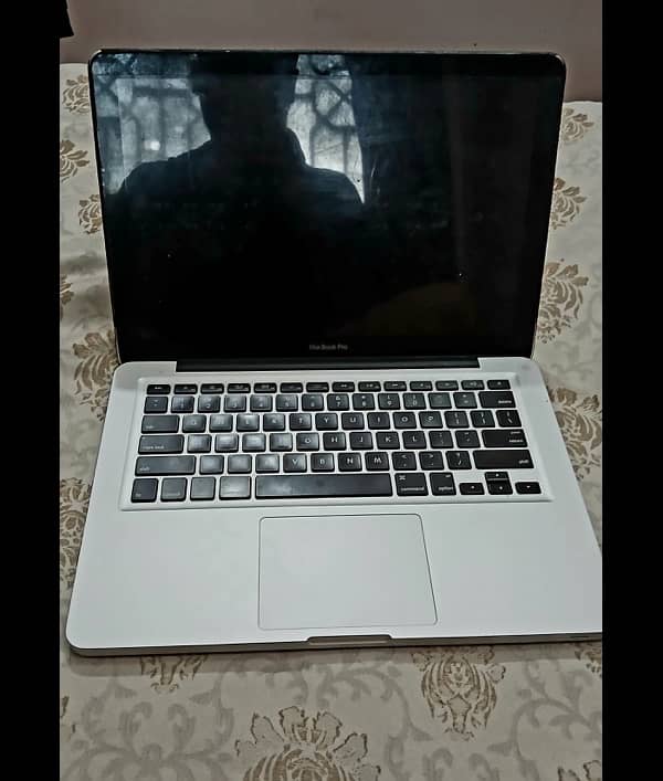 Apple MacBook Pro Laptop 0