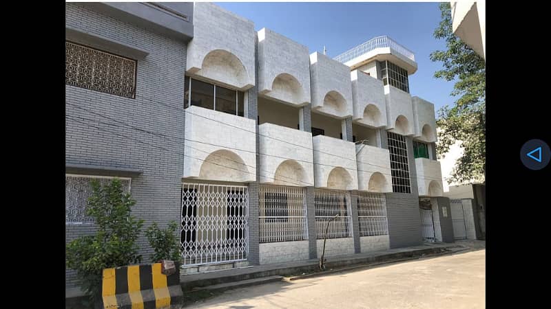 21 Marla New Dbl Storey Beautiful House At MODEL TOWN For Sale 0