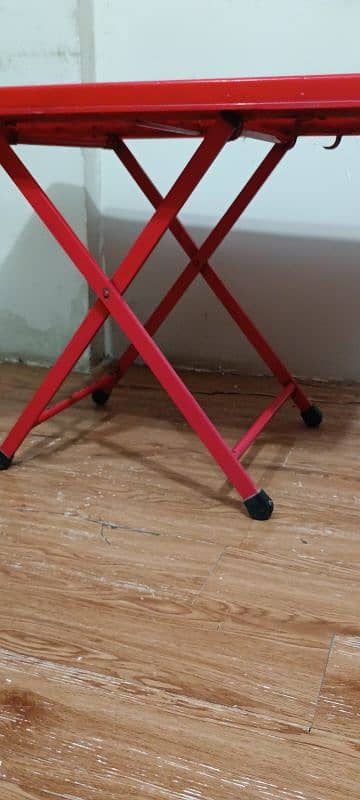 plastic folding table 2