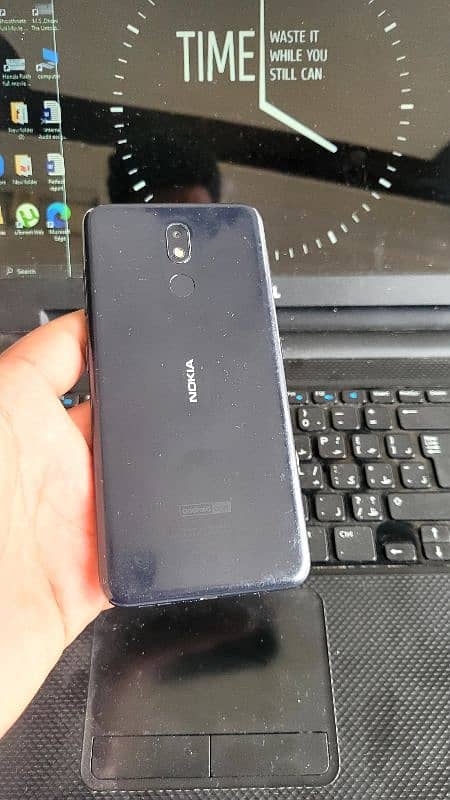 Nokia 3.2 4gb 64gb is up for sale with box and charger 3