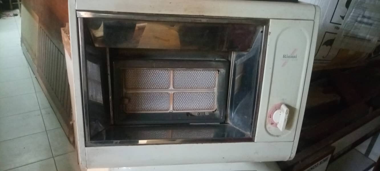 Rinnai Gass heater auto good conditions 1