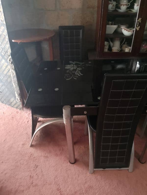 China Dinning Table along with 4 chairs 2