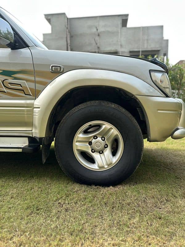 Toyota Prado 2000 4