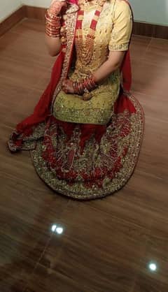 Bridal lehnga for sale. . . . condition 10/10