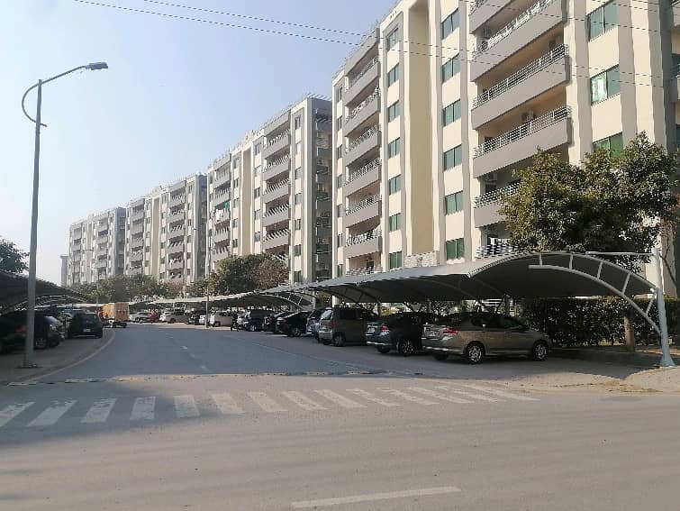 Askari 11 - Sector B Apartments Flat Sized 10 Marla For rent 1