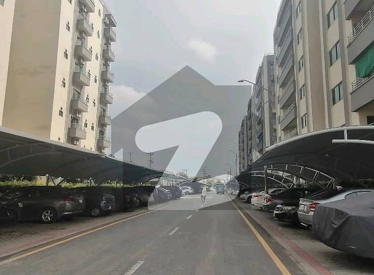 10 Marla Flat For rent In The Perfect Location Of Askari 11 - Sector B Apartments 3